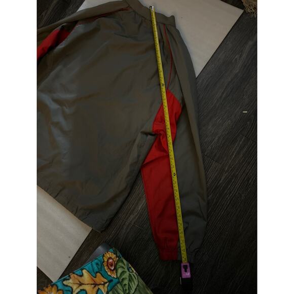 Champion Grey/Red Windbreaker Jacket L Gray/Red Activewear Athleisure Casual - Picture 8 of 12